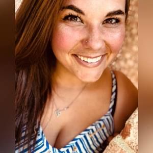 Meet your Posher, Whitney